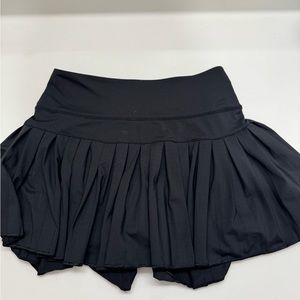 Gold hinge skirt size small